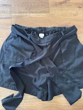 a new day Black Elastic-Waist Shorts